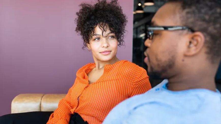 10 Powerful Phrases to Influence People, According to Leadership Experts